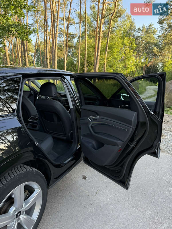 Внедорожник / Кроссовер Audi e-tron 2021 в Житомире