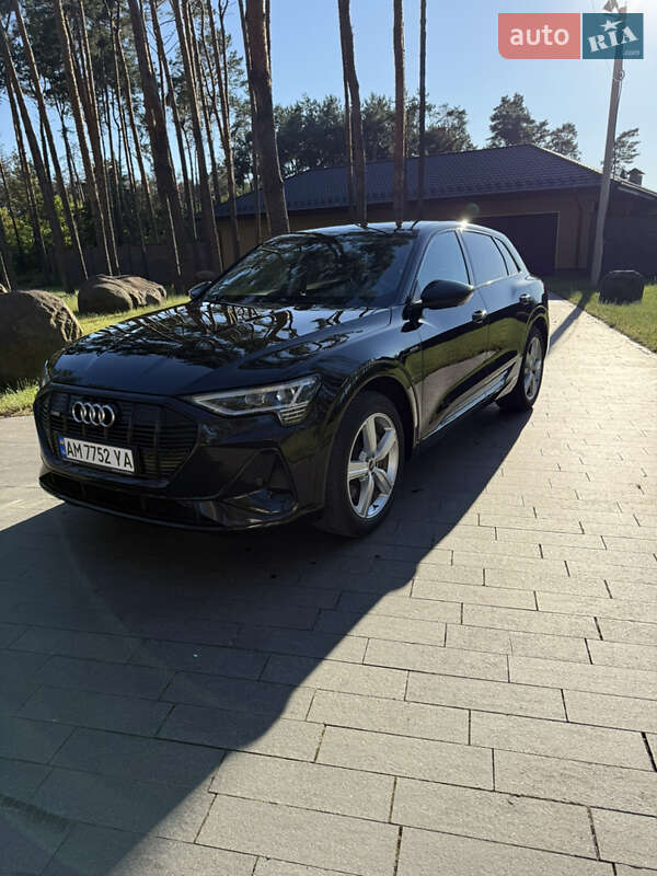 Внедорожник / Кроссовер Audi e-tron 2021 в Житомире