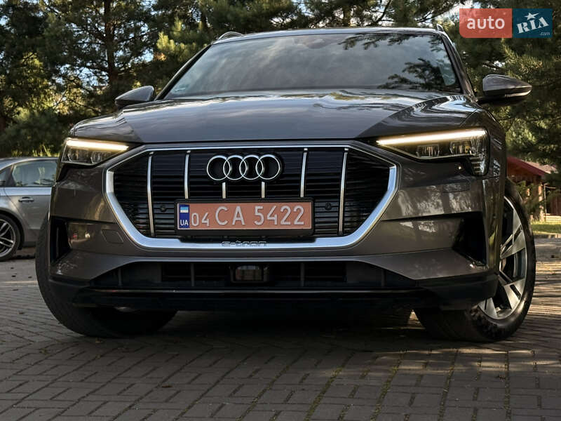 Внедорожник / Кроссовер Audi e-tron 2019 в Львове