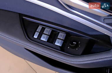 Внедорожник / Кроссовер Audi e-tron 2019 в 