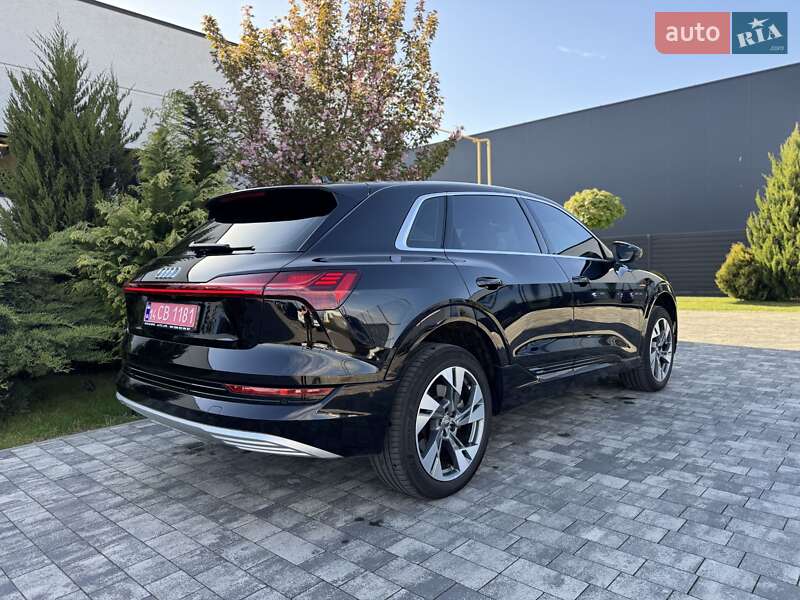 Внедорожник / Кроссовер Audi e-tron 2019 в Мукачево