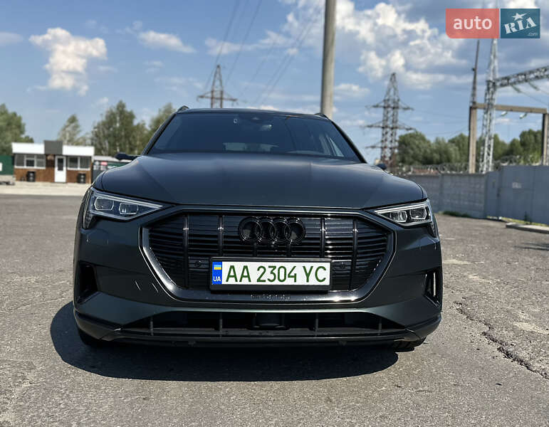 Позашляховик / Кросовер Audi e-tron 2019 в Києві