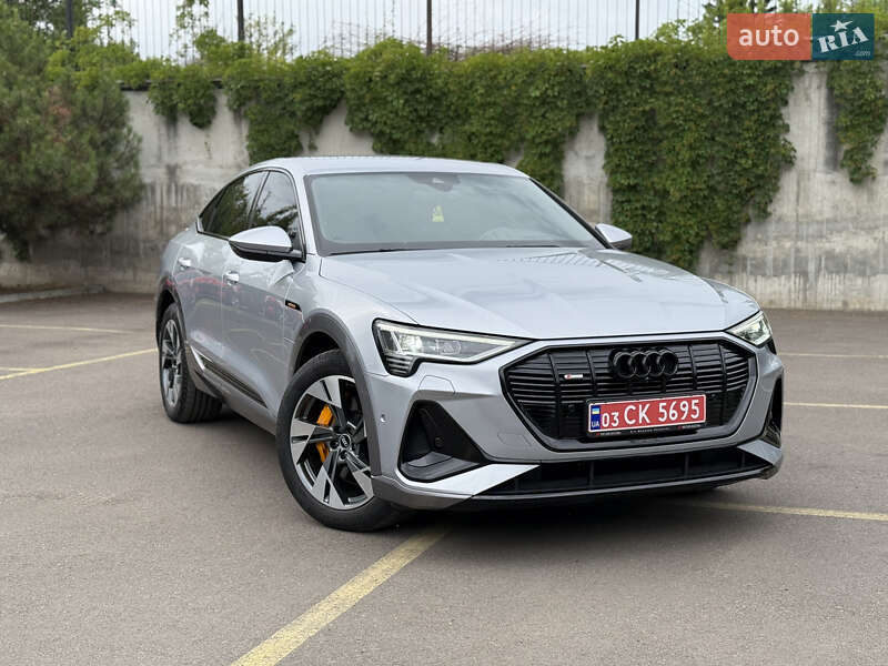 Внедорожник / Кроссовер Audi e-tron 2021 в Ровно