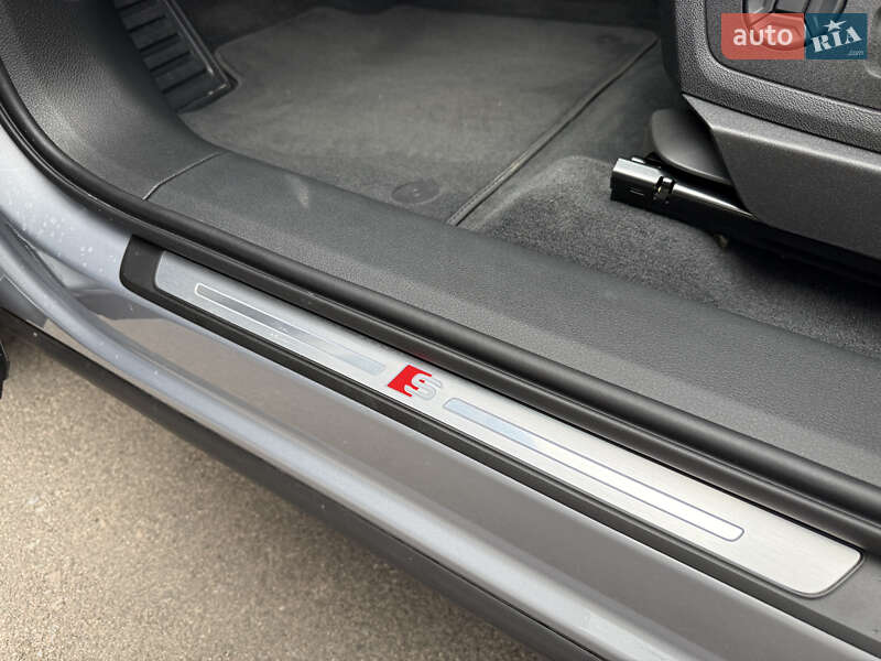 Внедорожник / Кроссовер Audi e-tron 2021 в Ровно