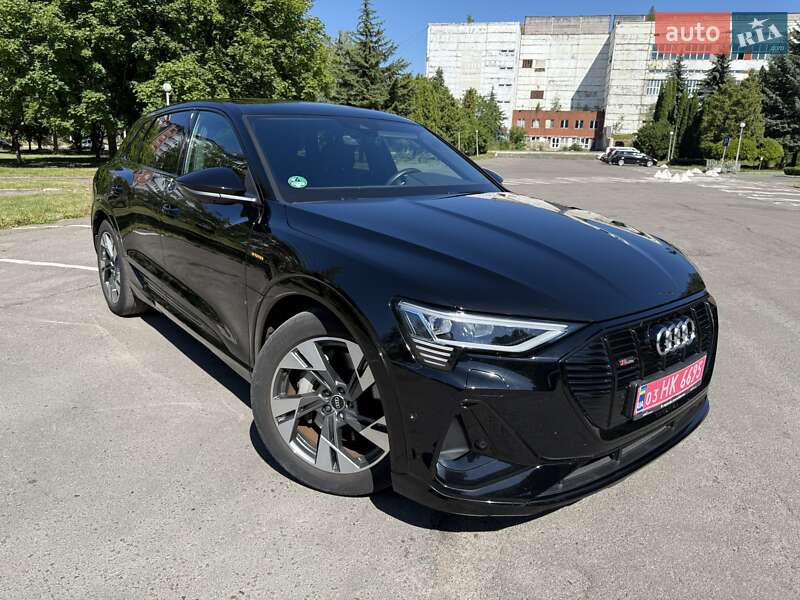 Внедорожник / Кроссовер Audi e-tron 2021 в Ровно