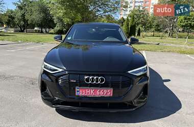 Audi e-tron 2021