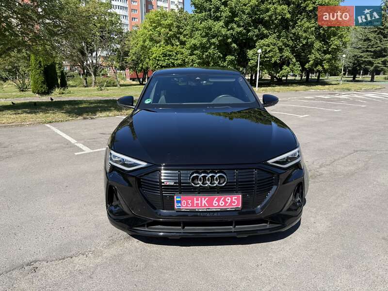 Внедорожник / Кроссовер Audi e-tron 2021 в Ровно
