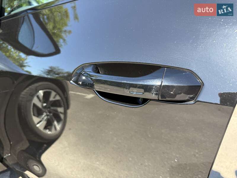 Внедорожник / Кроссовер Audi e-tron 2021 в Ровно