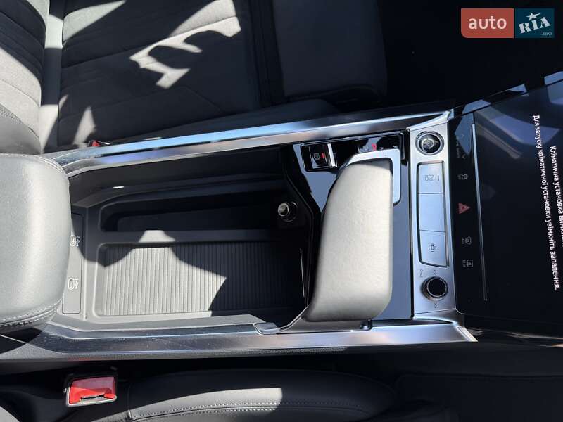 Внедорожник / Кроссовер Audi e-tron 2021 в Ровно