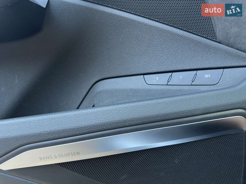 Позашляховик / Кросовер Audi e-tron 2019 в Києві
