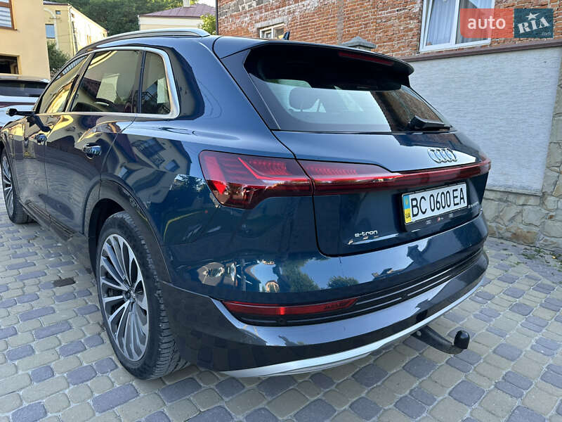 Внедорожник / Кроссовер Audi e-tron 2019 в Львове фото 10 Внедорожник / Кроссовер Audi e-tron 2019 в Львове
