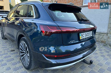 Позашляховик / Кросовер Audi e-tron 2019 в 
