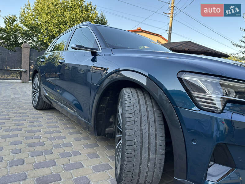 Внедорожник / Кроссовер Audi e-tron 2019 в Львове фото 48 Внедорожник / Кроссовер Audi e-tron 2019 в Львове