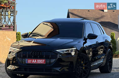 Позашляховик / Кросовер Audi e-tron 2020 в 