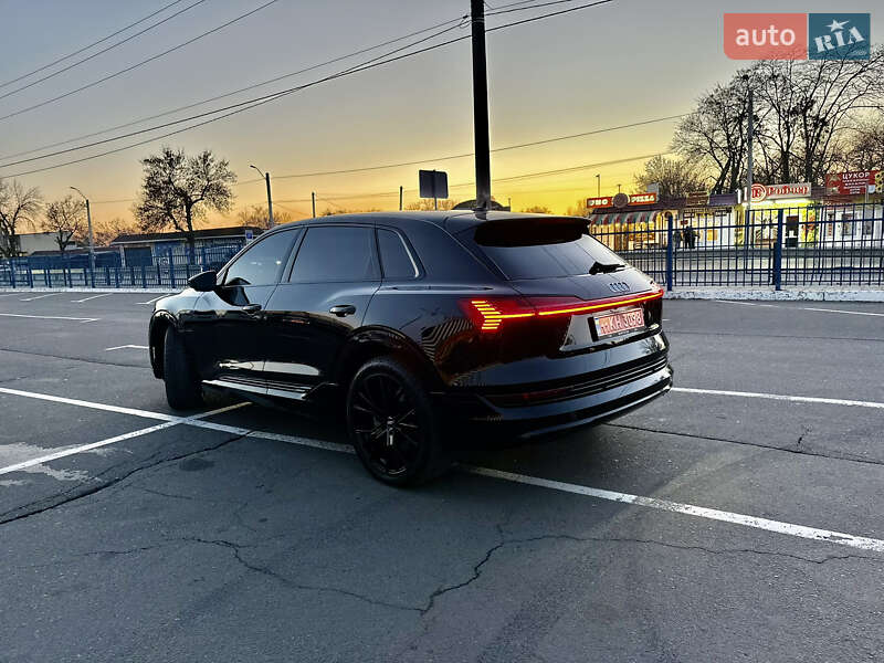 Внедорожник / Кроссовер Audi e-tron 2020 в Одессе