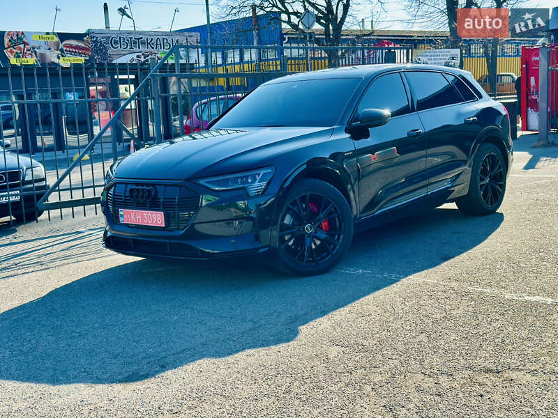 Внедорожник / Кроссовер Audi e-tron 2020 в Одессе