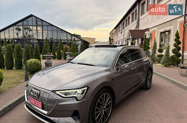 Позашляховик / Кросовер Audi e-tron 2020 в 