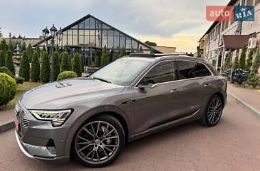 Позашляховик / Кросовер Audi e-tron 2020 в 