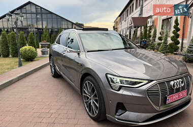 Позашляховик / Кросовер Audi e-tron 2020 в 