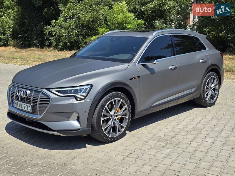 Позашляховик / Кросовер Audi e-tron 2019 в Одесі