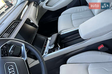Внедорожник / Кроссовер Audi e-tron 2020 в 
