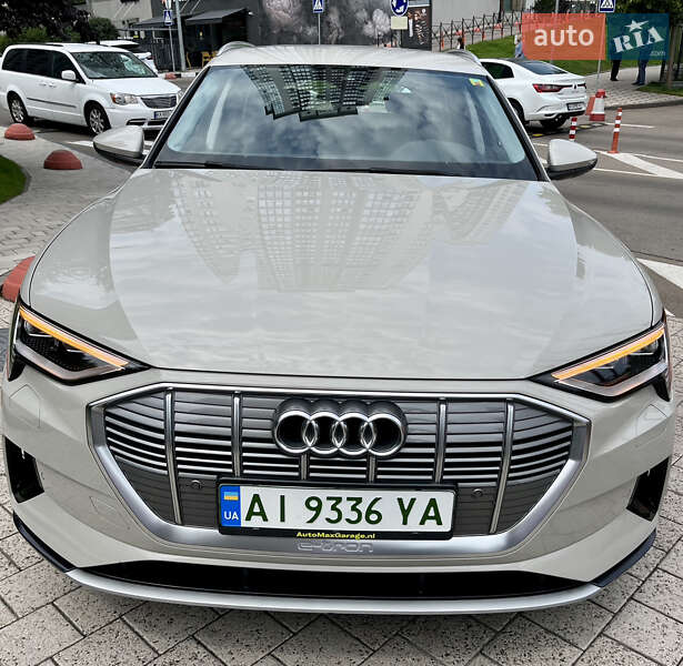 Внедорожник / Кроссовер Audi e-tron 2020 в Киеве
