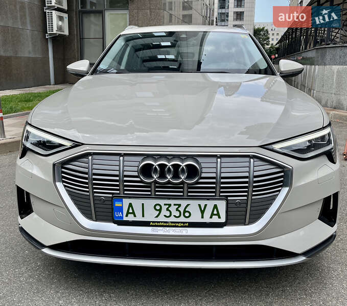 Внедорожник / Кроссовер Audi e-tron 2020 в Киеве