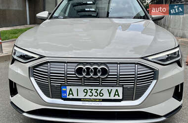 Позашляховик / Кросовер Audi e-tron 2020 в 