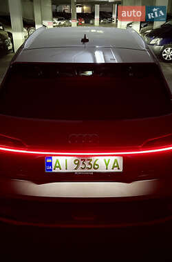 Позашляховик / Кросовер Audi e-tron 2020 в 