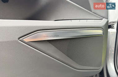Позашляховик / Кросовер Audi e-tron 2021 в 