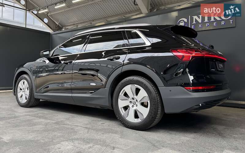 Внедорожник / Кроссовер Audi e-tron 2020 в Киеве
