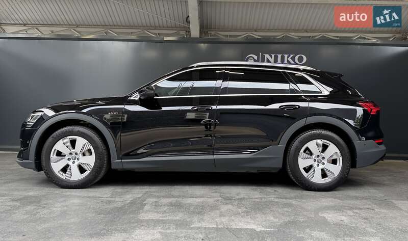Внедорожник / Кроссовер Audi e-tron 2020 в Киеве