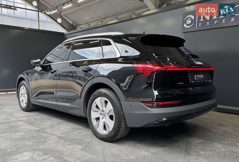 Внедорожник / Кроссовер Audi e-tron 2020 в Киеве