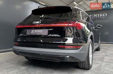 Внедорожник / Кроссовер Audi e-tron 2020 в 