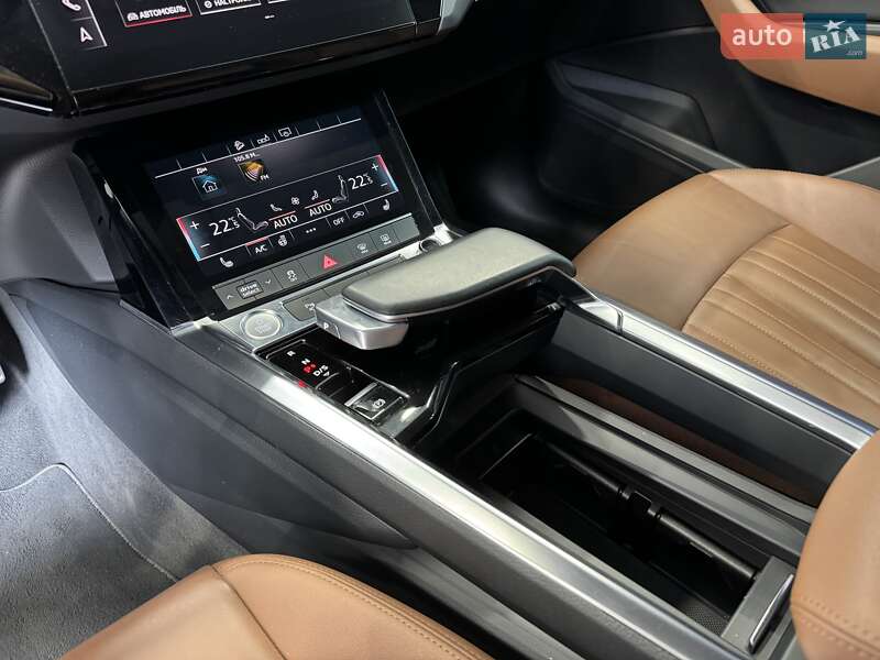 Внедорожник / Кроссовер Audi e-tron 2020 в Киеве