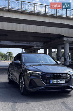 Audi e-tron 2019