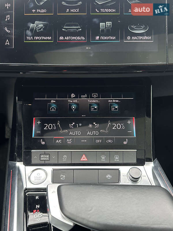Позашляховик / Кросовер Audi e-tron 2020 в Білогородці