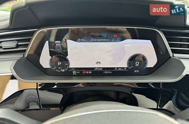 Позашляховик / Кросовер Audi e-tron 2020 в 