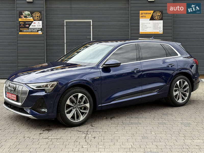 Audi e-tron 2022