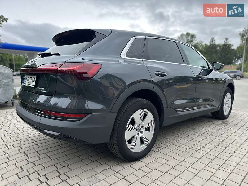 Позашляховик / Кросовер Audi e-tron 2020 в Хмельницькому