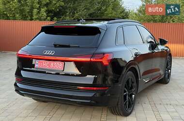 Внедорожник / Кроссовер Audi e-tron 2020 в 