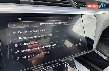 Позашляховик / Кросовер Audi e-tron 2021 в 