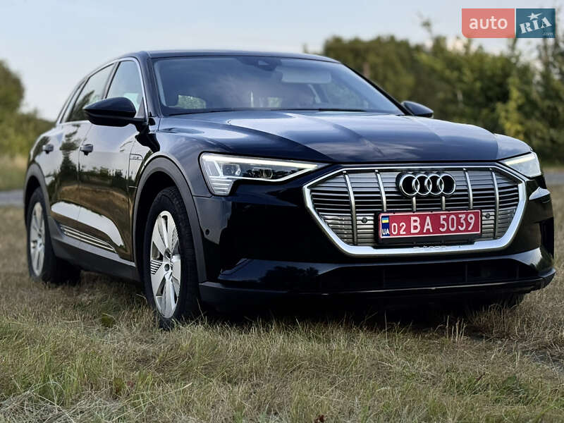 Позашляховик / Кросовер Audi e-tron 2019 в Козятині