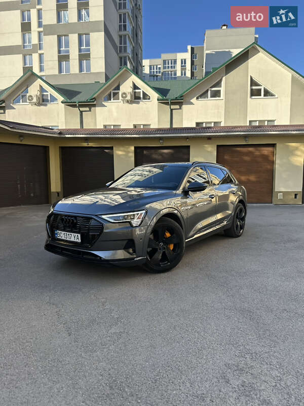 Позашляховик / Кросовер Audi e-tron 2019 в Тернополі