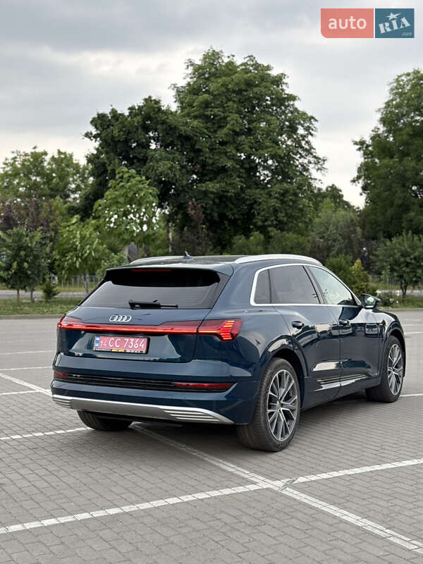 Внедорожник / Кроссовер Audi e-tron 2019 в Коломые