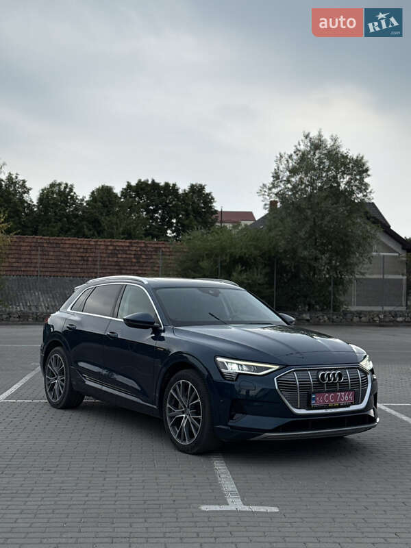 Внедорожник / Кроссовер Audi e-tron 2019 в Коломые