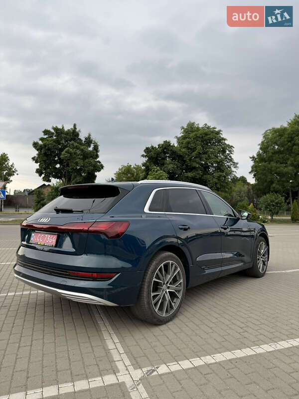Внедорожник / Кроссовер Audi e-tron 2019 в Коломые