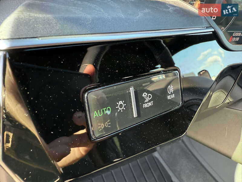 Позашляховик / Кросовер Audi e-tron 2020 в Києві