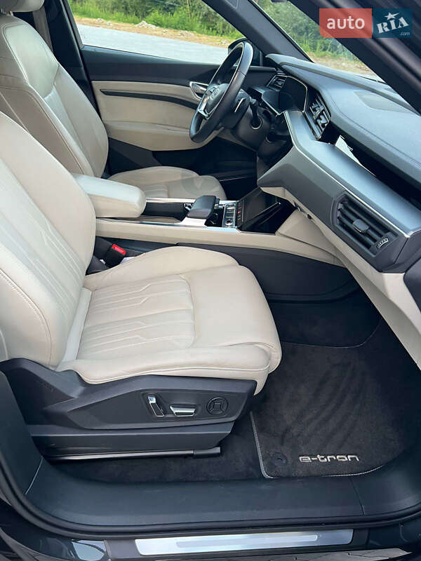 Внедорожник / Кроссовер Audi e-tron 2020 в Черновцах