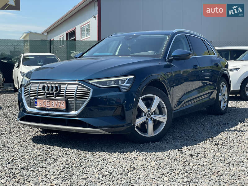 Позашляховик / Кросовер Audi e-tron 2021 в Львові
